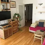 Spacious Family Free Parking Near Old Town شقة *