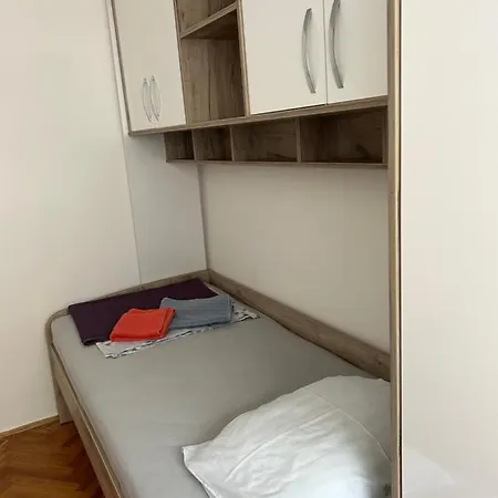 Spacious Family Free Parking Near Old Town 公寓