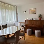 Spacious Family Free Parking Near Old Town Apartment