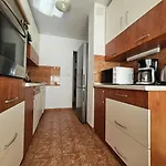 Spacious Family Free Parking Near Old Town *