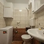 Spacious Family Free Parking Near Old Town Apartment *
