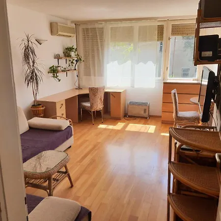 Spacious Family Free Parking Near Old Town