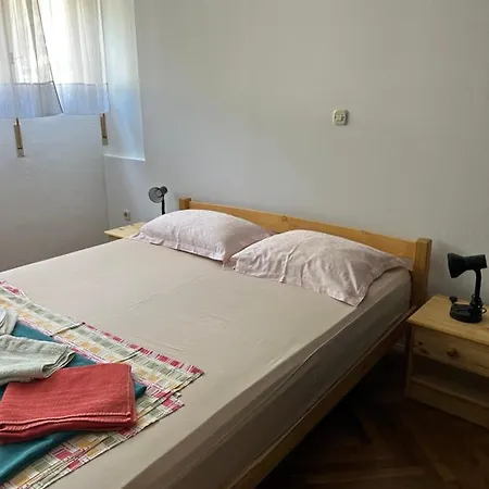 Spacious Family Free Parking Near Old Town
