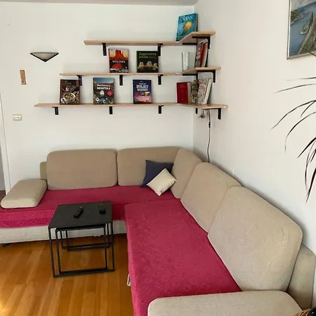 Spacious Family Free Parking Near Old Town Apartman