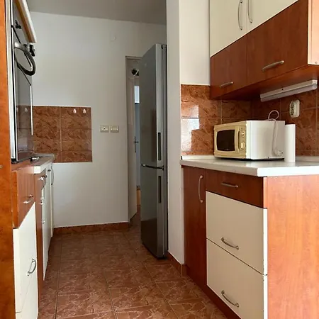 Sonya Apartment Split