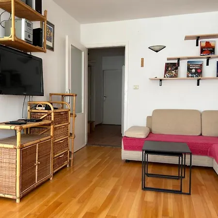 Apartment Spacious Family Free Parking Near Old Town